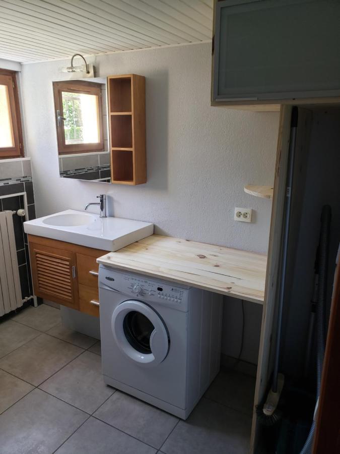 Appartement T2 Chez Seb Et Claire La Bathie Экстерьер фото